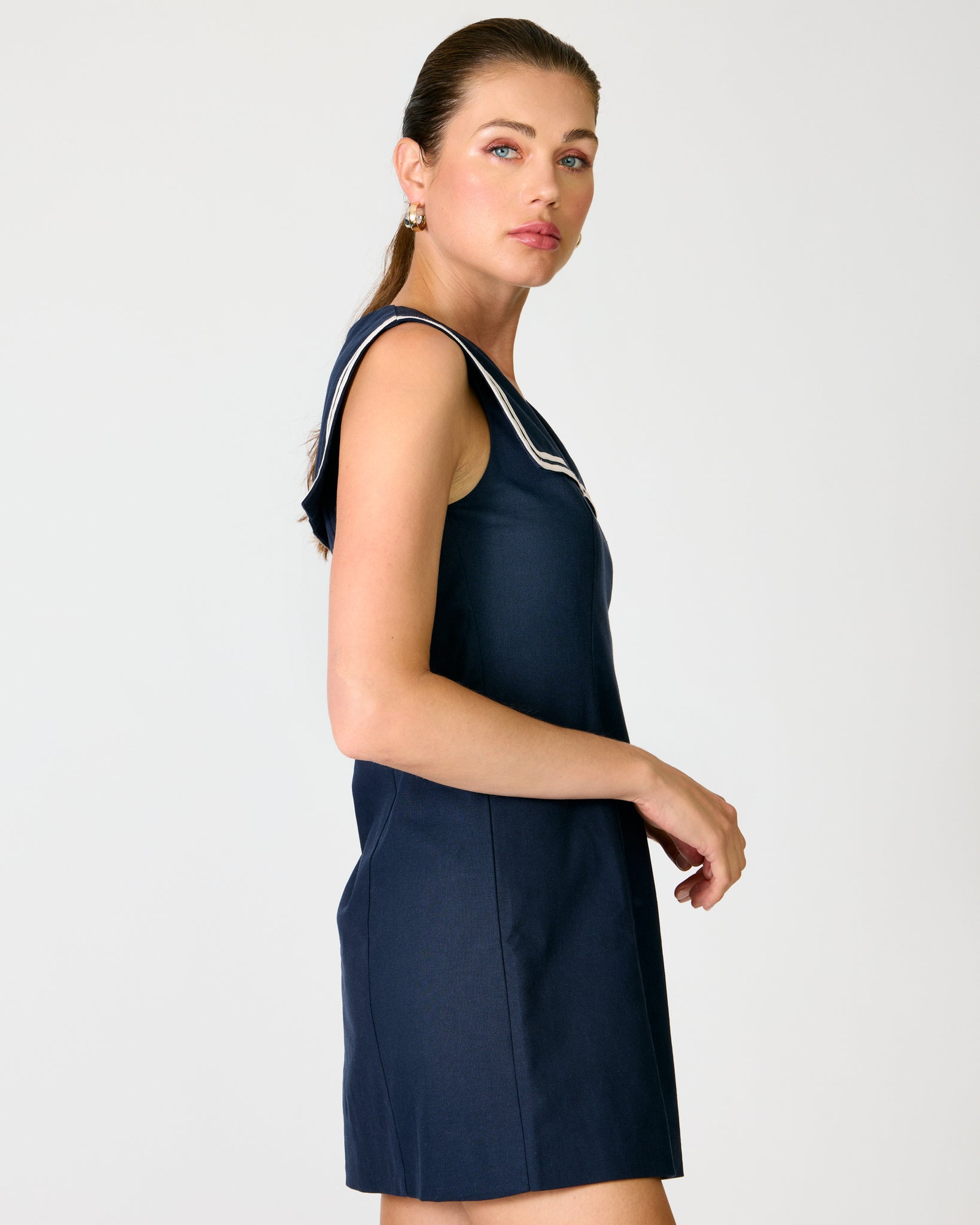 blue anchor dress mini – Line & Dot Height:58 Shoulder Width 15 sizing:8-12-L Long Red Ruched Prom
