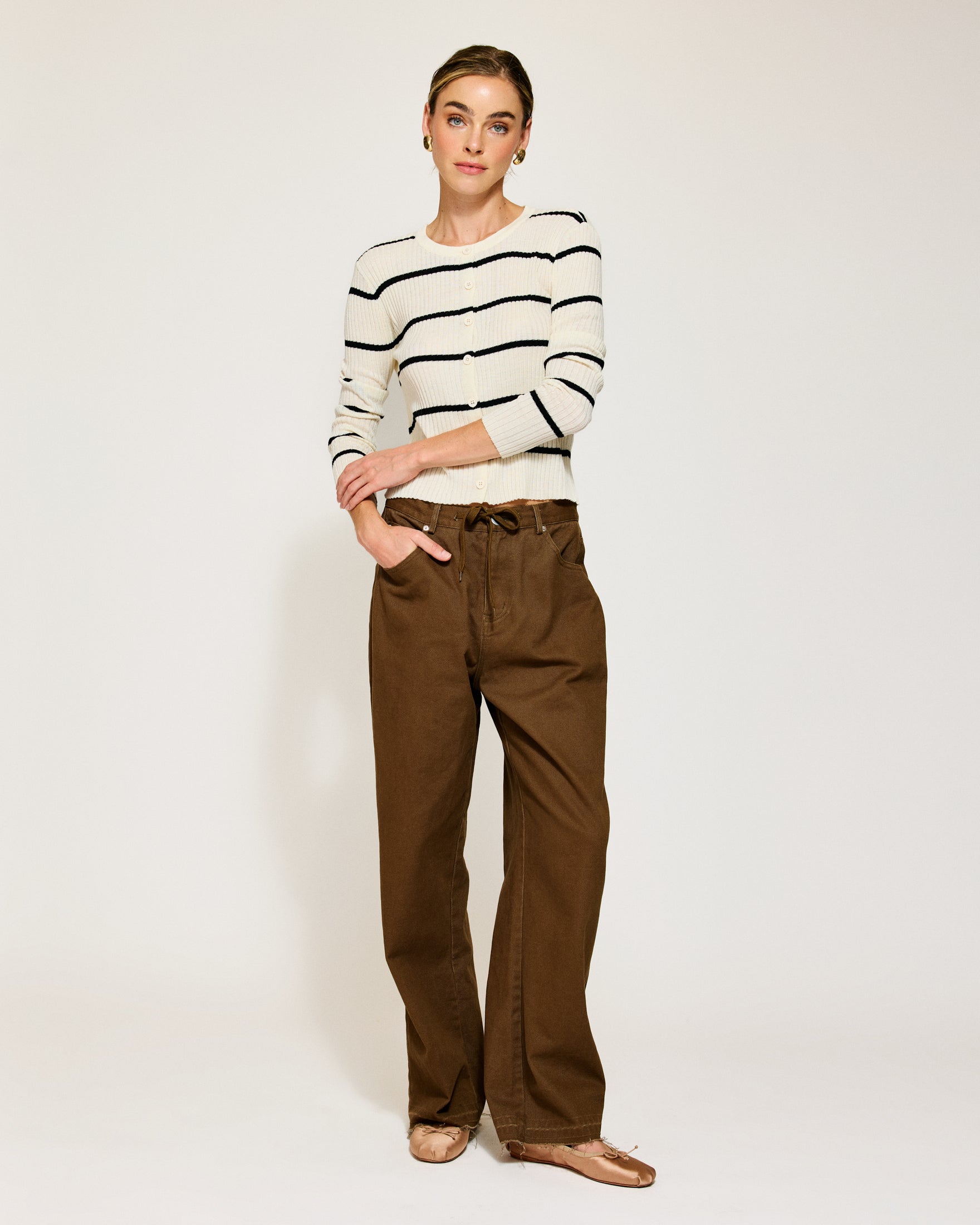 Jaden pants325 – Line & Dot