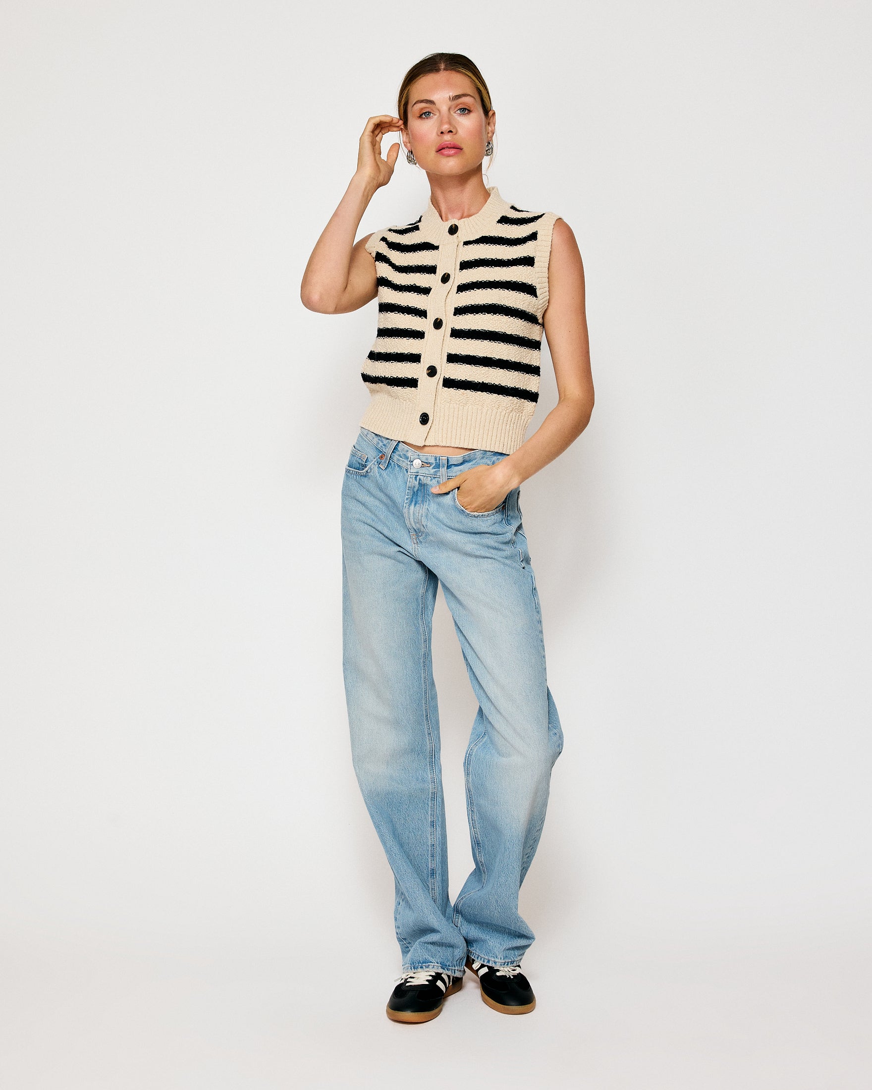 さらに100円引き◆Wai Kei◆Stripe knit vest さらに100円引き◇Wai Kei◇Stripe knit vest striped-oversized