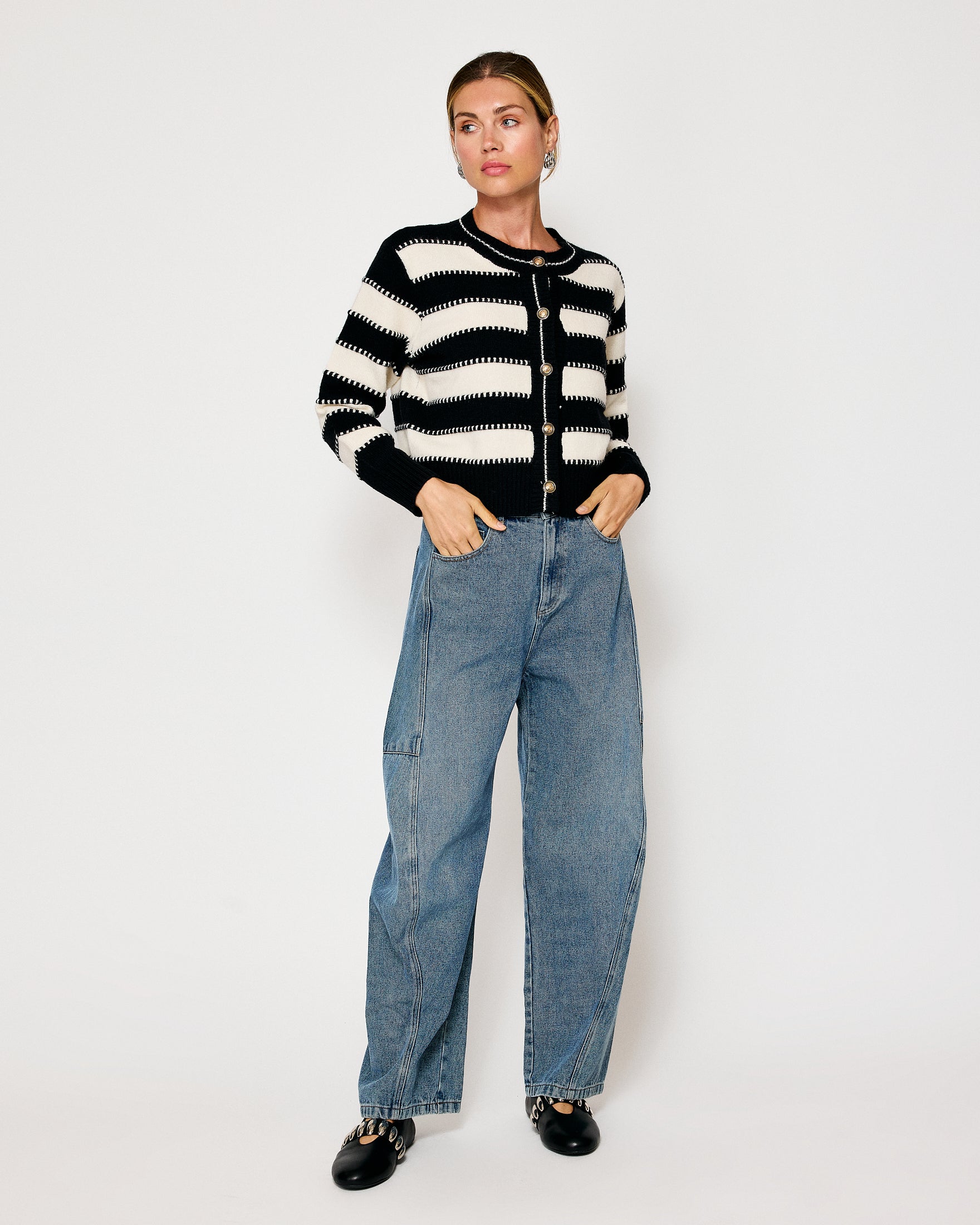 KNITS – Line & Dot KNITS – Line & Dot