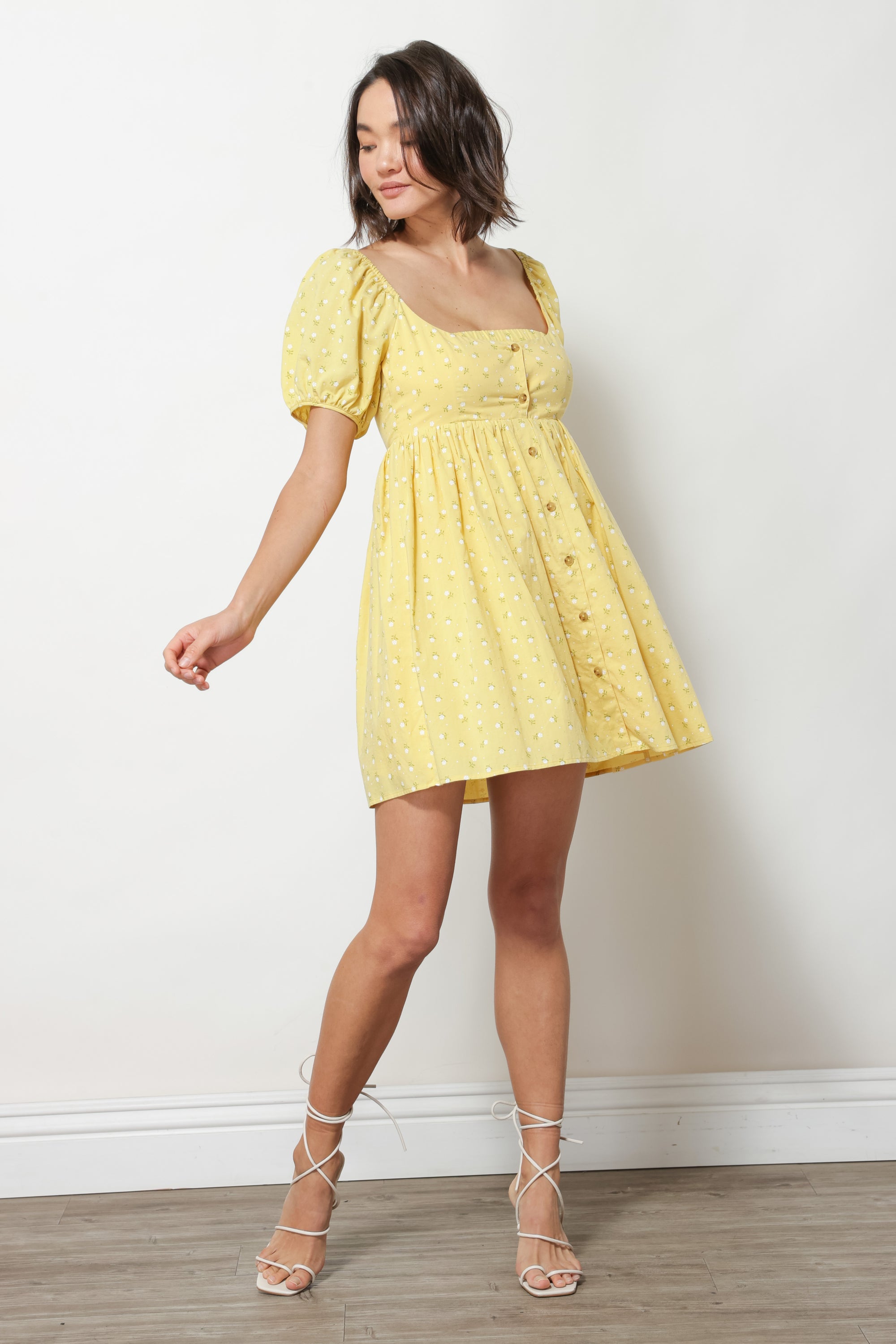 HAILEE FLORAL PRINT MINI DRESS Line & Dot HAILEE FLORAL PRINT MINI DRESS Line & Dot