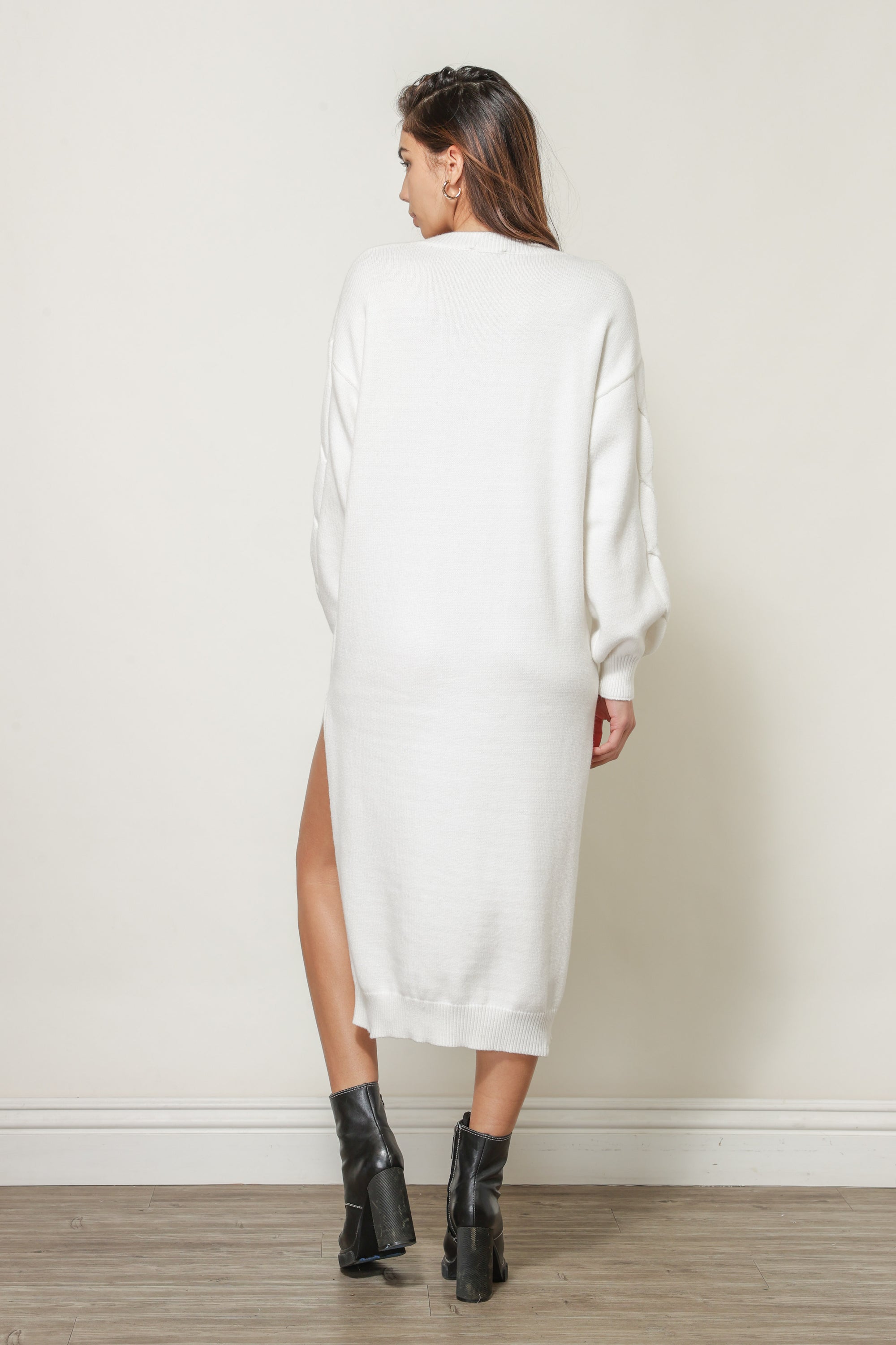 MAYA MAXI SWEATER DRESS MAYA MAXI SWEATER DRESS